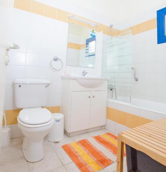 Апартаменты 1 Спальня, Flouressia Gardens