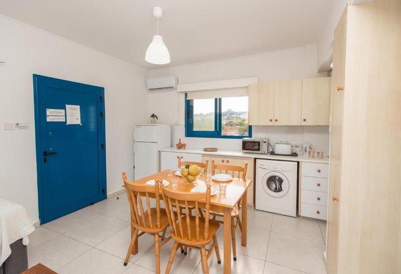 Апартаменты 1 Спальня, Flouressia Gardens