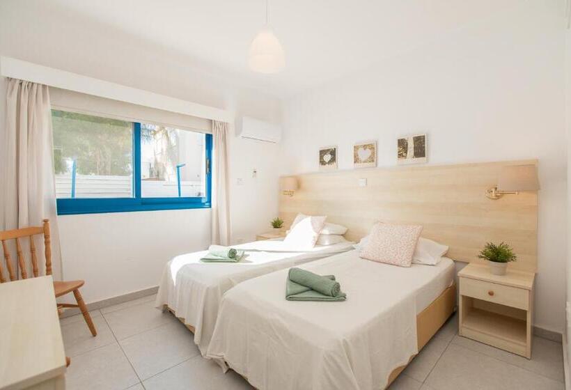 Апартаменты 2 Спальни, Flouressia Gardens