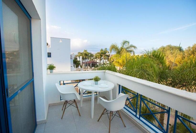 Студия Стандарт, Flouressia Gardens