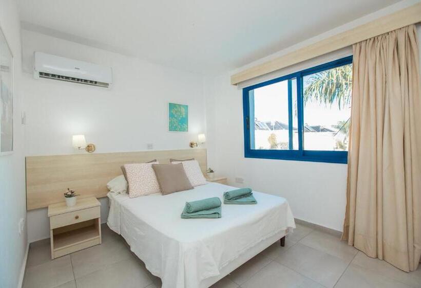 Вилла 2 Спальни, Flouressia Gardens