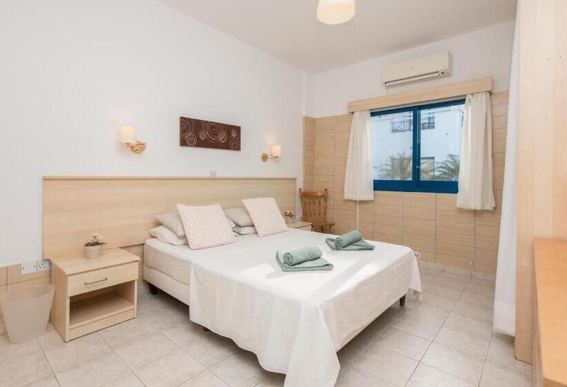 Бунгало Стандарт, Flouressia Gardens