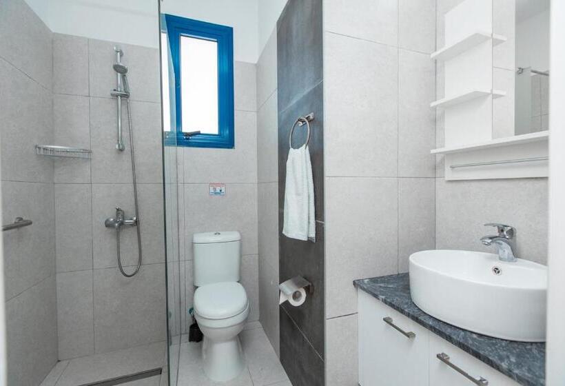 Бунгало Стандарт, Flouressia Gardens