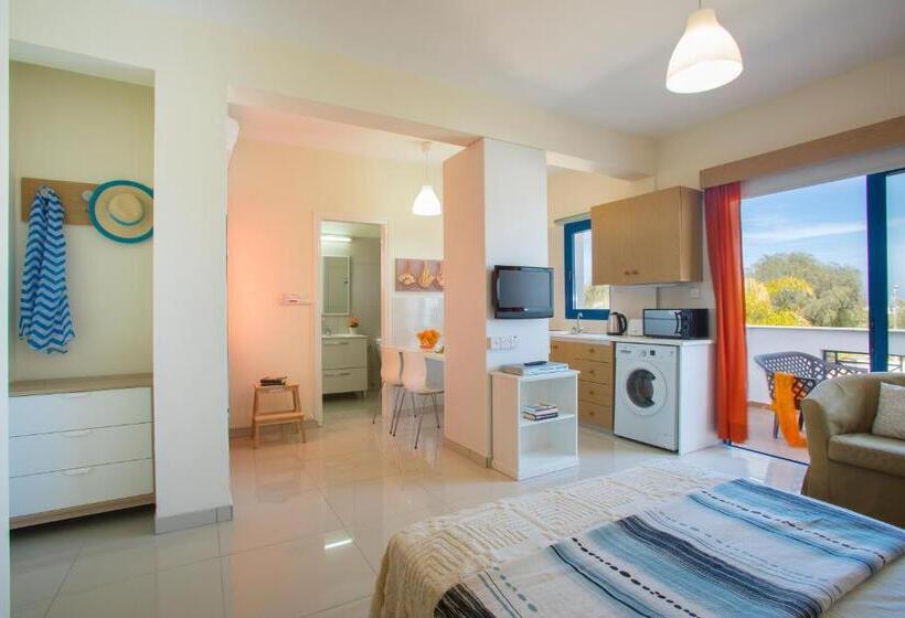 Студия Стандарт, Flouressia Gardens