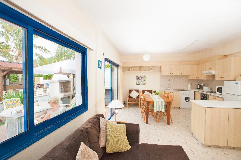 Апартаменты 2 Спальни, Flouressia Gardens