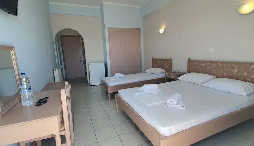 Triple Room Sea View, Artemis