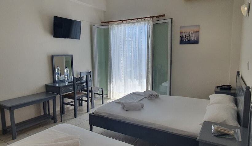 Triple Room Sea View, Artemis