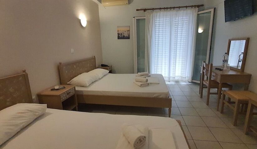 Triple Room Sea View, Artemis