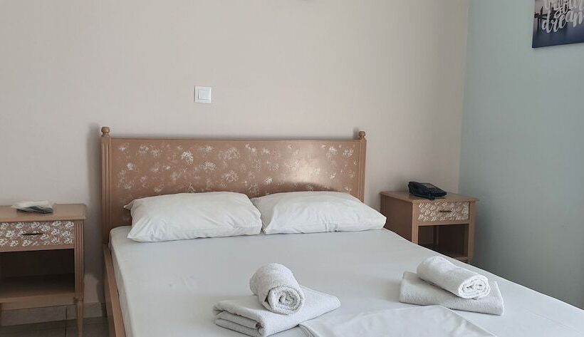 Triple Room Sea View, Artemis