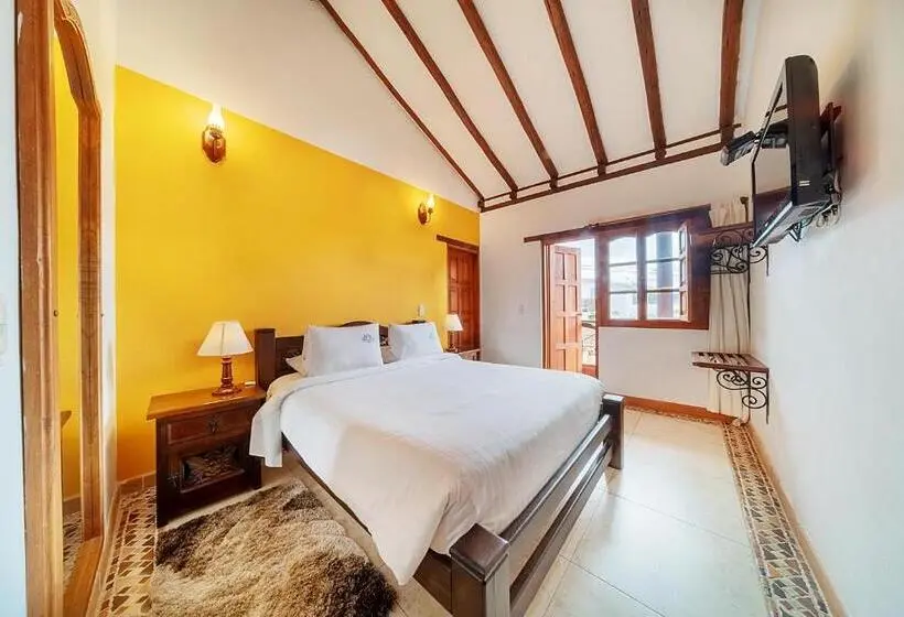 اتاق استاندارد با بالکن, Jardines De La Villa