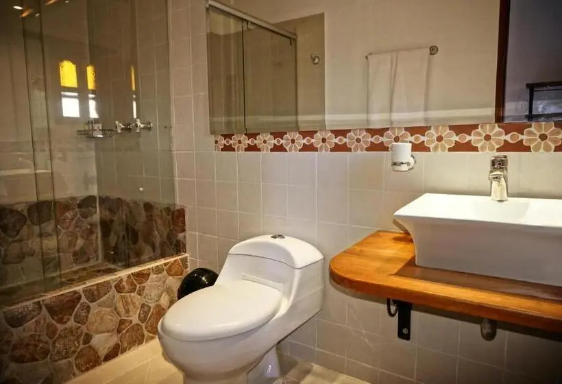 اتاق استاندارد با بالکن, Jardines De La Villa