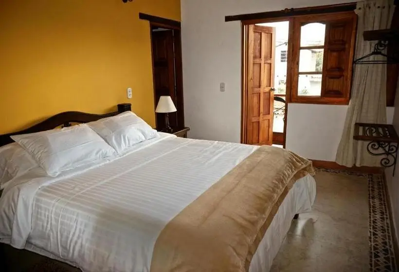 اتاق استاندارد با بالکن, Jardines De La Villa