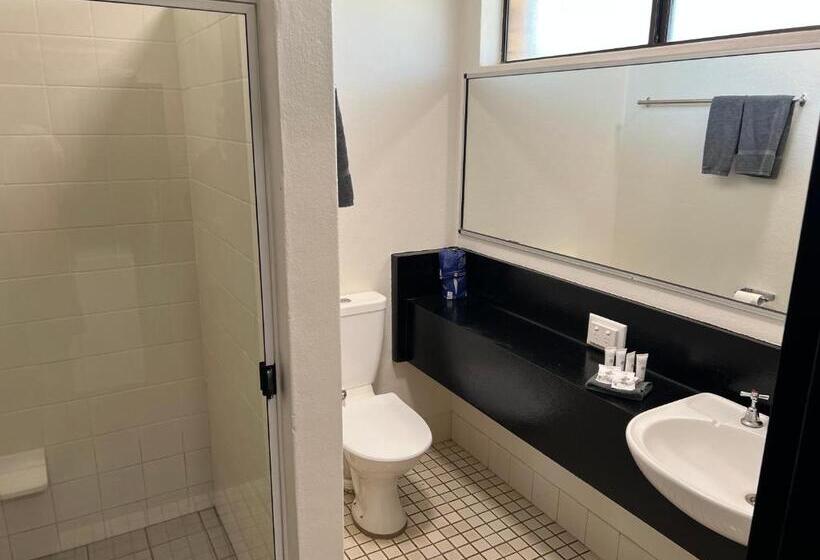 家庭间, Jumbuck Motor Inn Pool Pet Friendly Section King Beds