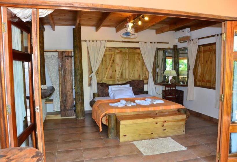 بانگلوی استاندارد 2 خوابه, Kaz Ladouceur