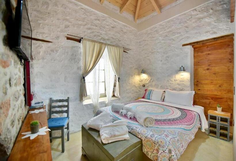 スタンダードトリプルルーム, Mastoris Mansion