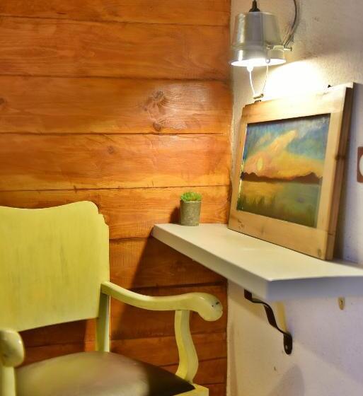 コンフォートルーム, Mastoris Mansion