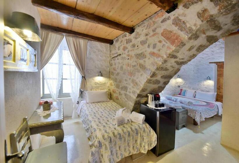 スタンダードトリプルルーム, Mastoris Mansion