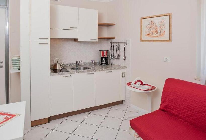 带1个卧室的经济型公寓, Blue Lake Residence   Bardolino