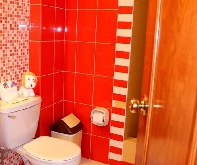 غرفة قياسية ثلاثية, El Tumi 2