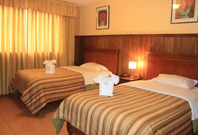 غرفة قياسية, El Tumi 2