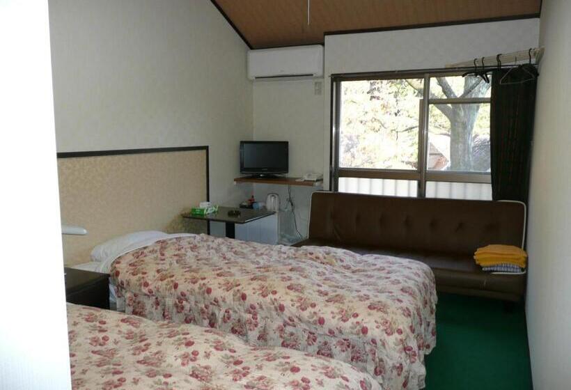 اتاق استاندارد, Famitic Myojin