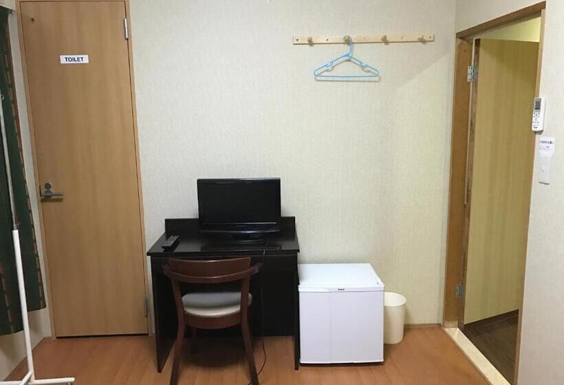 اتاق استاندارد با سرویس بهداشتی مشترک, Famitic Myojin