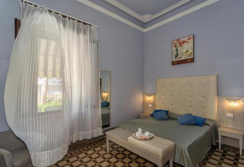 جناح جونيور, Giardino