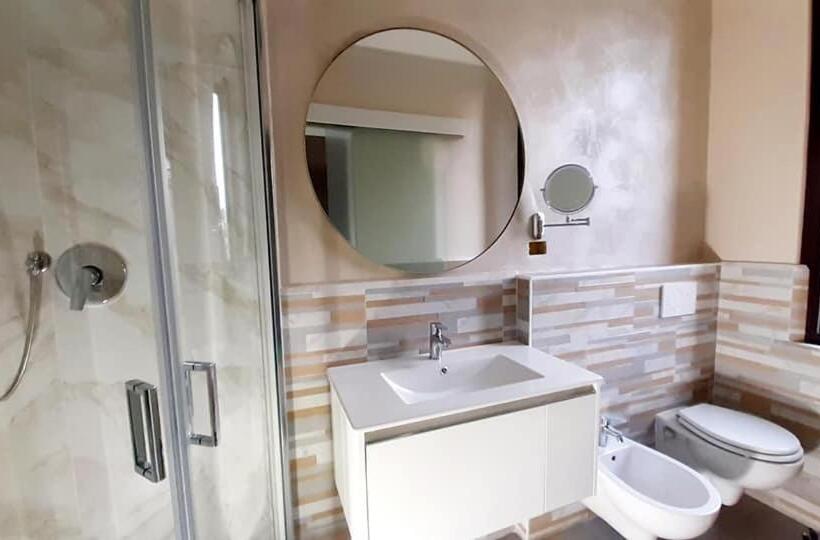 غرفة قياسية, Giardino