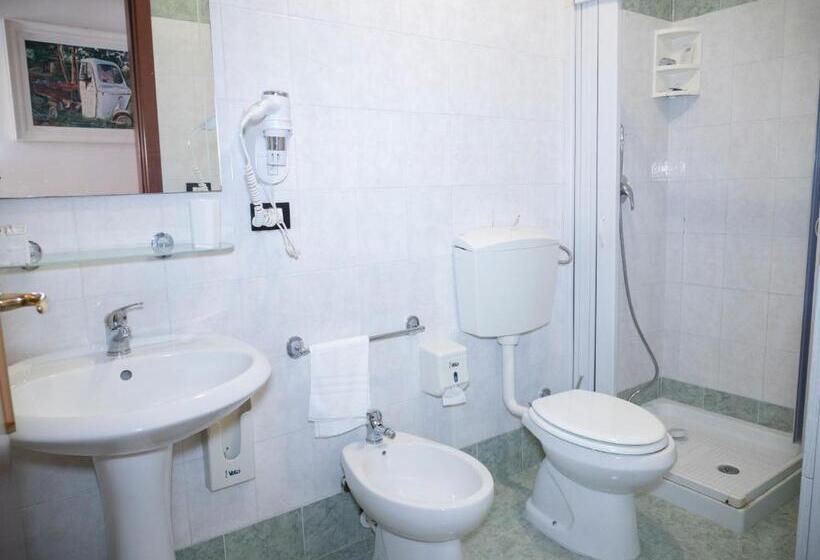 四人标准间, Kalamarina Rooms