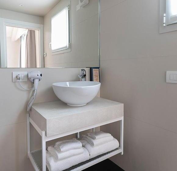 デラックスルーム, Viola Relais