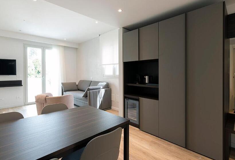 スーペリアールーム, Viola Relais