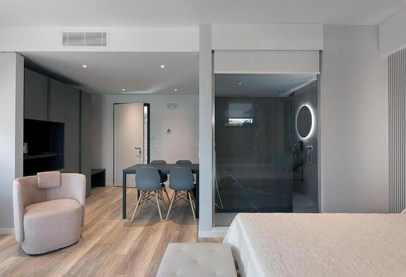 スーペリアールーム, Viola Relais