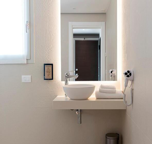 スーペリアールーム, Viola Relais