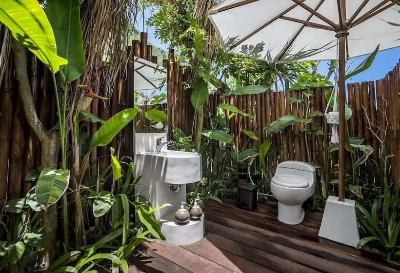 چادر با خدمات رفاهی استاندارد, Bubble Hotel Bali Nyang Nyang Glamping