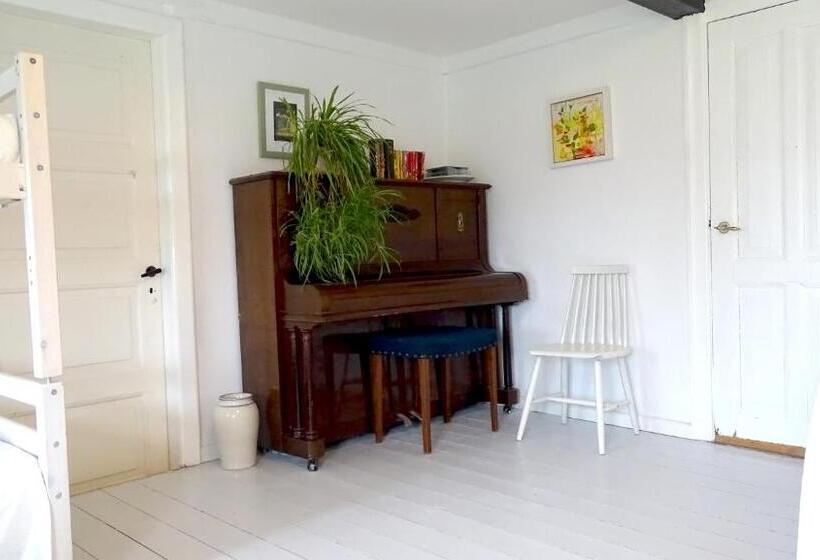 ファミリールーム, Camønogaarden Et B&b, Kursus Center Og Refugie På østmøn