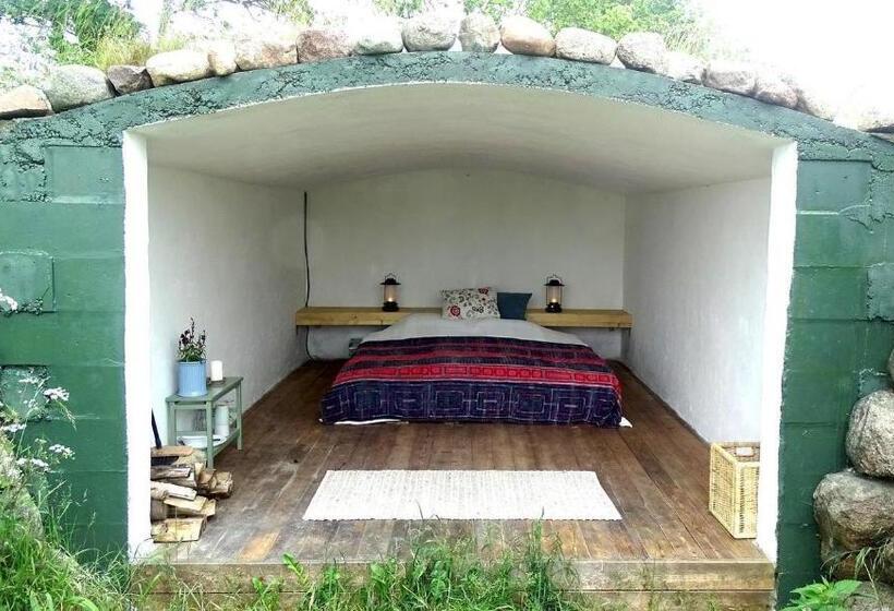 Standard Tent, Camønogaarden Et B&b, Kursus Center Og Refugie På østmøn