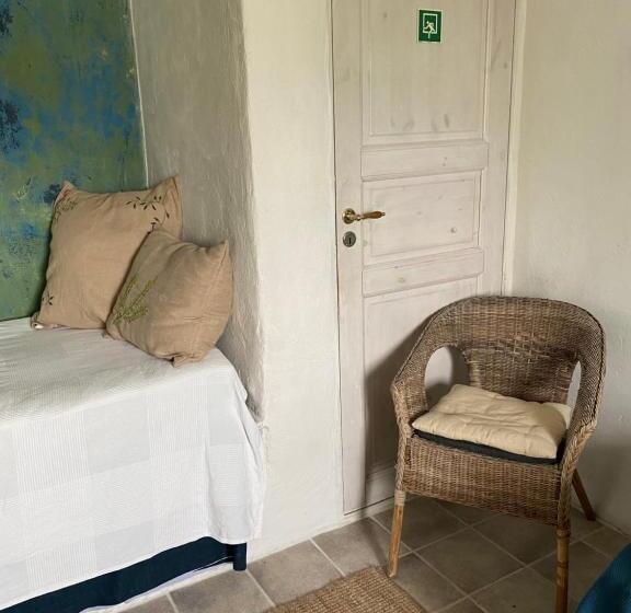 Трехместный Номер Базовый, Camønogaarden Et B&b, Kursus Center Og Refugie På østmøn