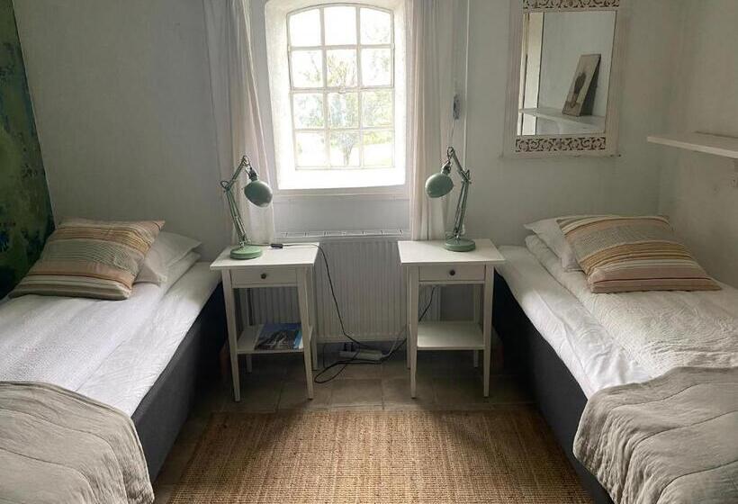 Трехместный Номер Базовый, Camønogaarden Et B&b, Kursus Center Og Refugie På østmøn