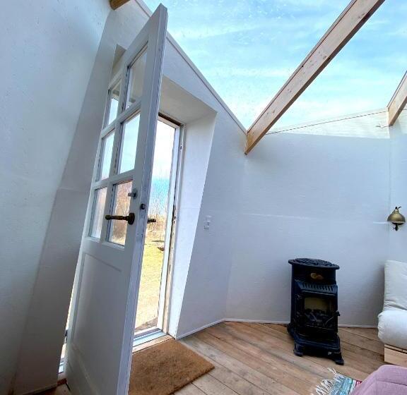 キャビン, Camønogaarden Et B&b, Kursus Center Og Refugie På østmøn