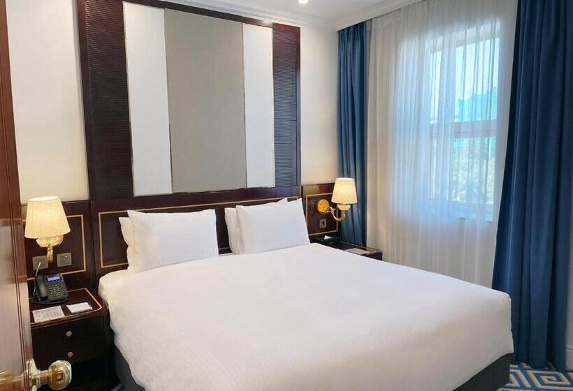 带大床的套房, Goldone Hotel & Suites