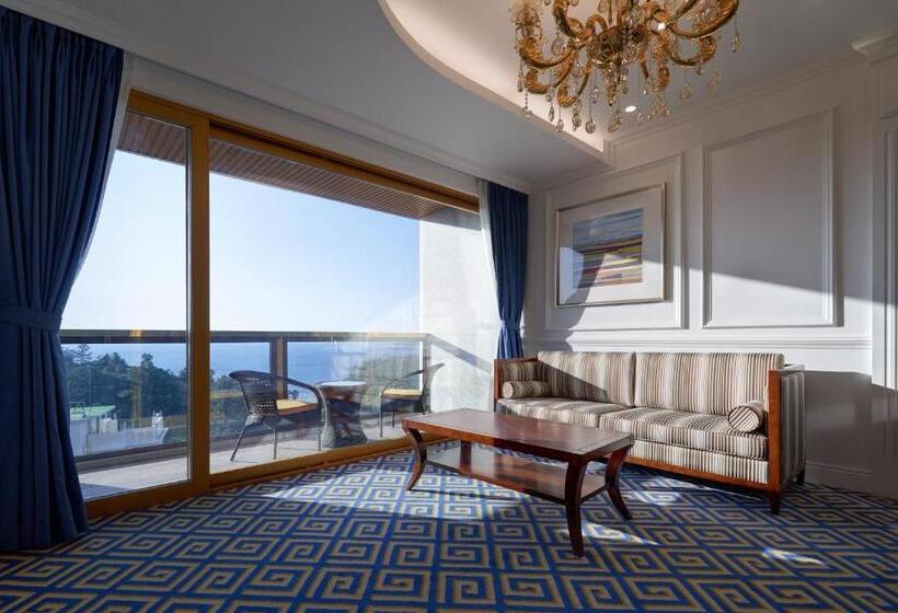 Королевский Люкс, Goldone Hotel & Suites