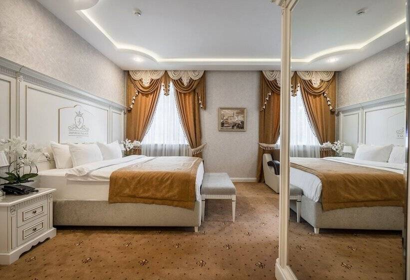 חדר משפחתי, Imperial Palace