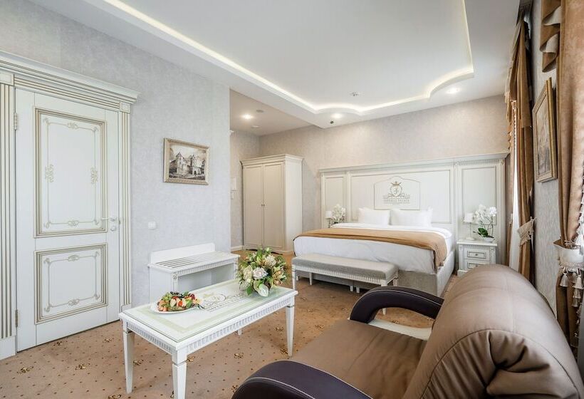 חדר משפחתי, Imperial Palace