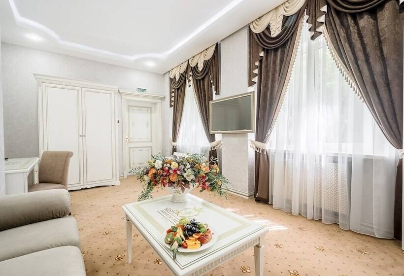 סוויטה, Imperial Palace