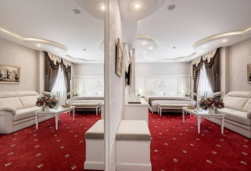 סוויטה, Imperial Palace