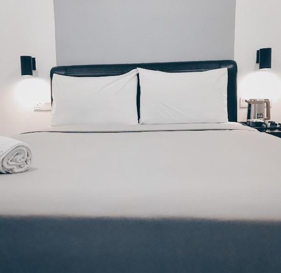 اتاق لوکس با تخت بزرگ, Carlton Inn Bukit Ubi