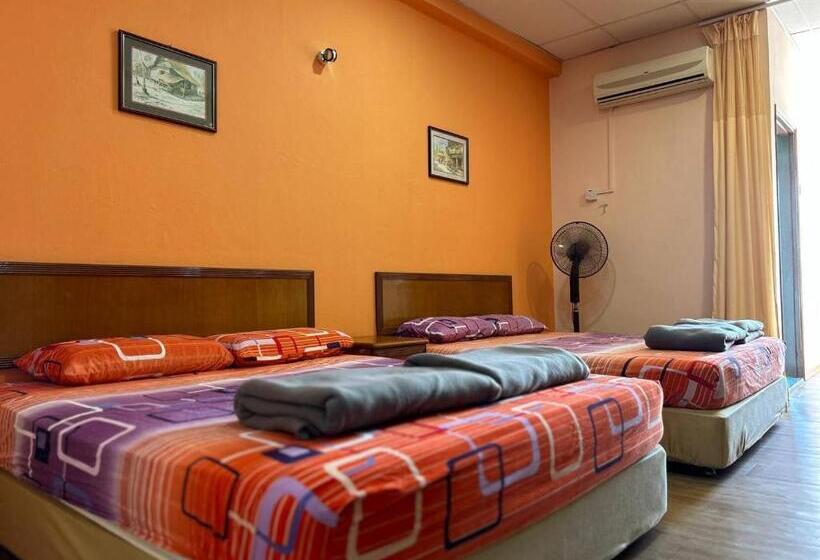 Family Room, Heng Ann Guest House