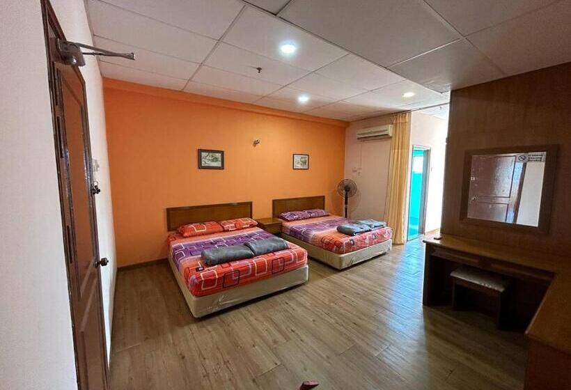 Family Room, Heng Ann Guest House