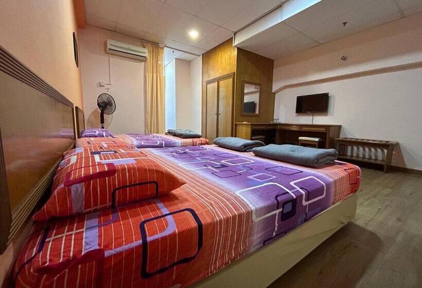 Family Room, Heng Ann Guest House