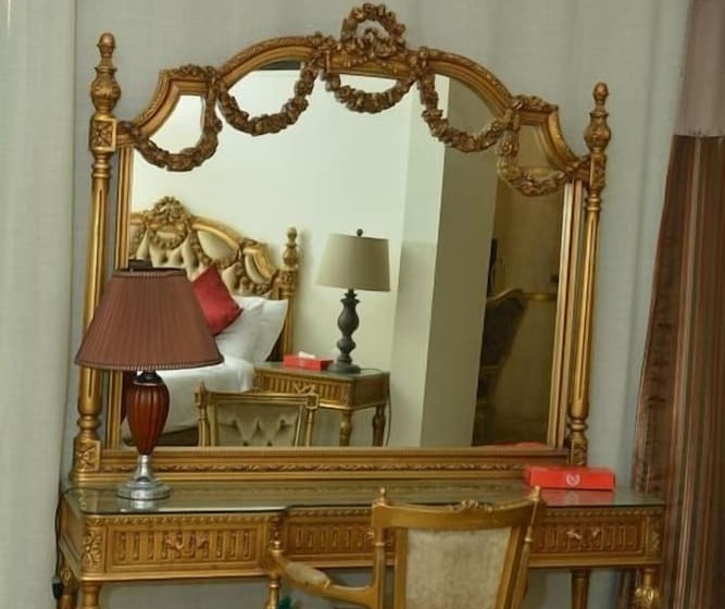 سوییت جونیور, Rehana Resort
